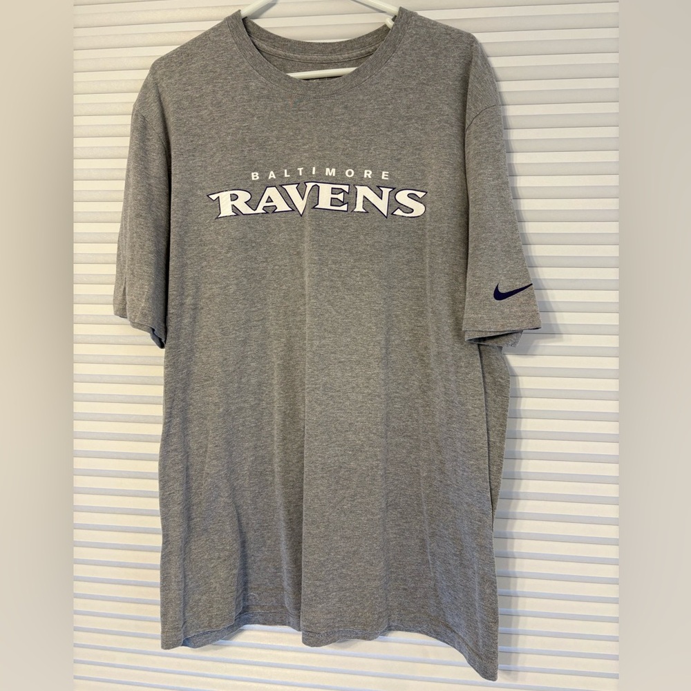 Mens XL Nike Baltimore Ravens T-shirt